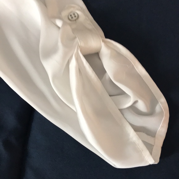 Blouse - Picture 2 of 5